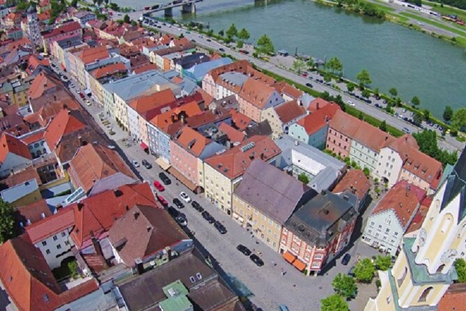 Private Transfer from Prague to Vilshofen with stop in .Krumlov or Hluboká - Booking, Cancellation, and Payment Details