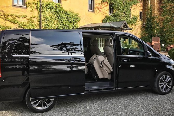 Private Transfer from ROME airport to SORRENTO or vv - Smooth Journey from Rome to Sorrento in a Deluxe Mercedes