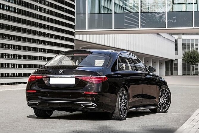 Private Transfer from Rome Fiumicino Airport FCO to Rome - Service During Night and Early Morning Hours