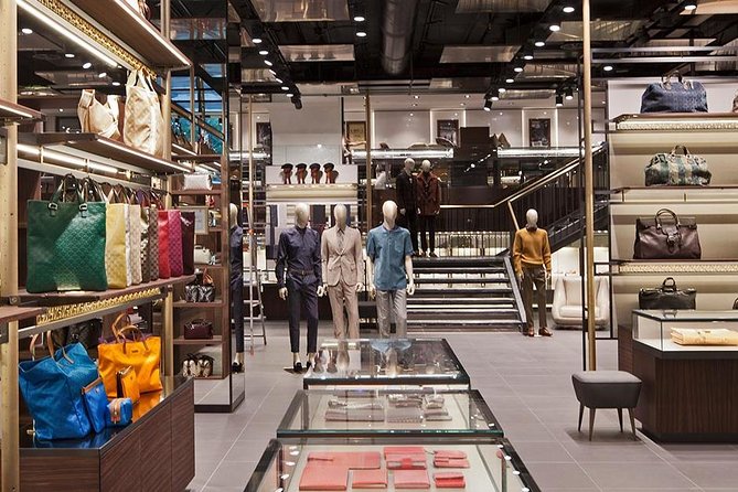 Private Transfer from Rome to Florence with 3 hours stop in The Mall Lux Outlet - Who Should Consider This Tour