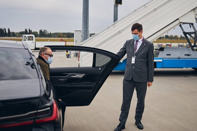 Private Transfer from Rome to Positano/Sorrento/Naples and vice versa - Experience a Comfortable, Private Transfer in Calabria, Italy