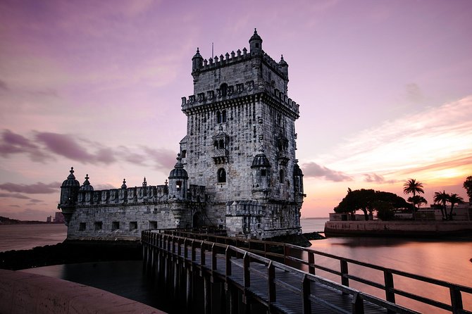 Private Transfer from Santiago de Compostela to Lisbon + 2h Sightseeing - Pricing and Booking Considerations