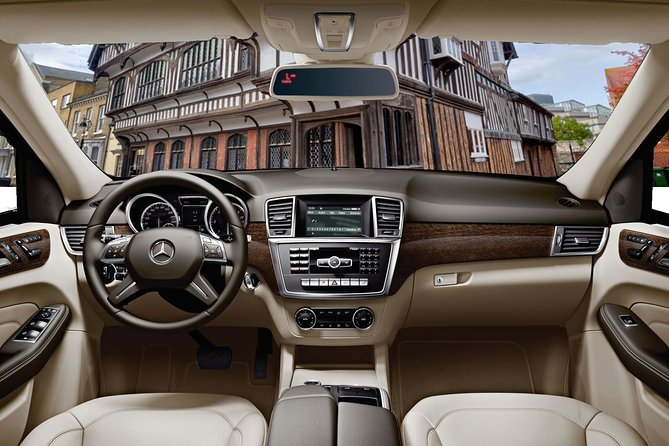 Private Transfer from Southampton Airport (SOU) to Porstmouth - Efficient and Comfortable Private Transfer from Southampton Airport to Portsmouth