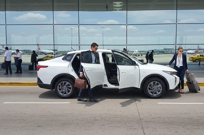 Private transfer from the CD de merida to the airport of merida - Who Would Enjoy This Service Most?