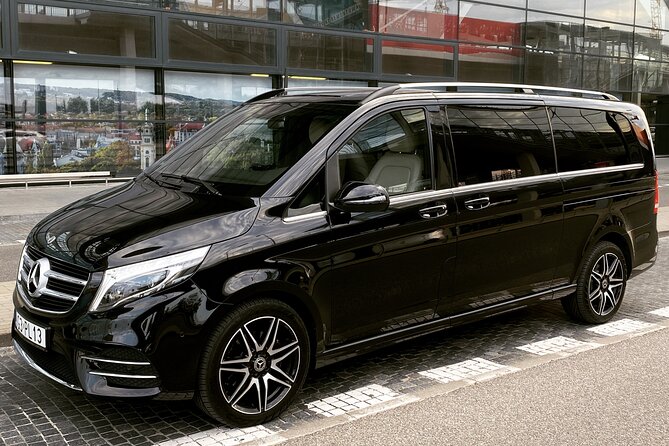 Private Transfer From the Port Gdynia to Gdansk Old Town - Comfortable, Private Transfer from Gdynia Cruise Port to Gdansk Old Town for Up to 3 Guests