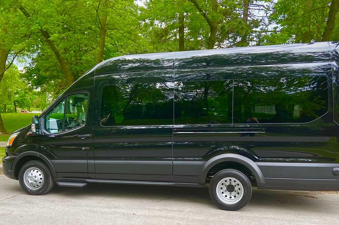 Private Transfer from Toronto Pearson Airport to Niagara - Comparing to Other Transportation Options