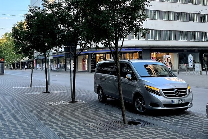 Private Transfer from Trieste to Venice Airport / Venice City - The Mercedes V-Class: Comfort and Style