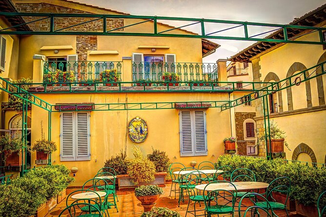 Private Transfer from Venice to Florence, 2h of sightseeing - The Role of the Driver as a Local Guide