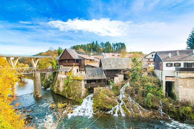 PRIVATE TRANSFER: From Zagreb to Split with Plitvice Lakes tour - Advantages of a Private Transfer Compared to Public Transport
