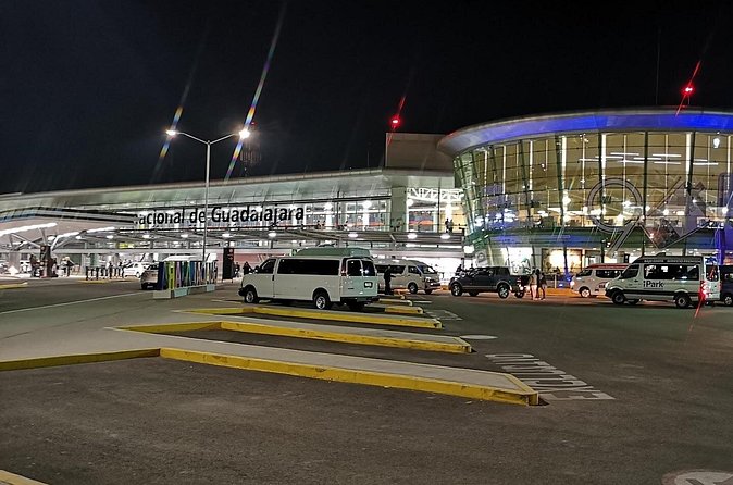 Private Transfer Guadalajara Redondo Airport - Reliable Service with Flight Monitoring