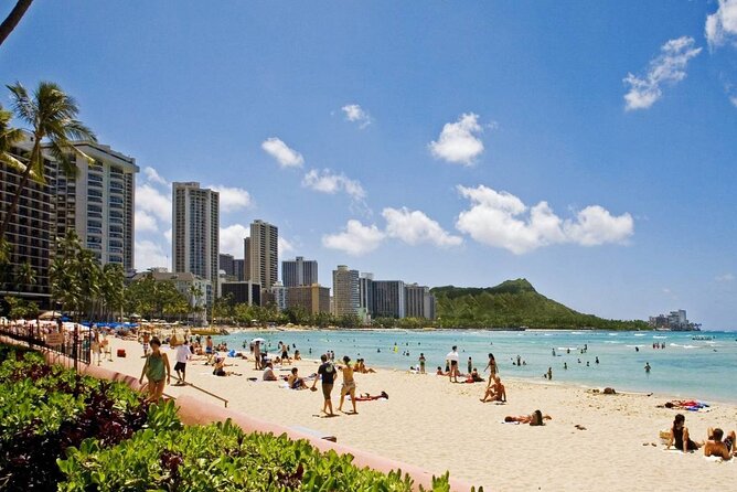 Private Transfer: Honolulu to Honolulu Airport HNL in Luxury SUV - A Trustworthy Service with Strong Reviews