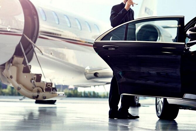 Private Transfer in a Luxury Vehicle to and from MSY Airport - The Value of this Premium Airport Transfer