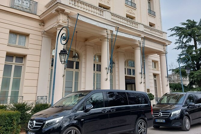 Private Transfer inside PARIS (Hotel / AirBnB / Train Station) - Location Flexibility: From Hotels to Train Stations