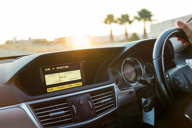 Private Transfer: Larnaca Airport to Protaras with return 1-14 pax - Who Should Consider This Transfer Service?