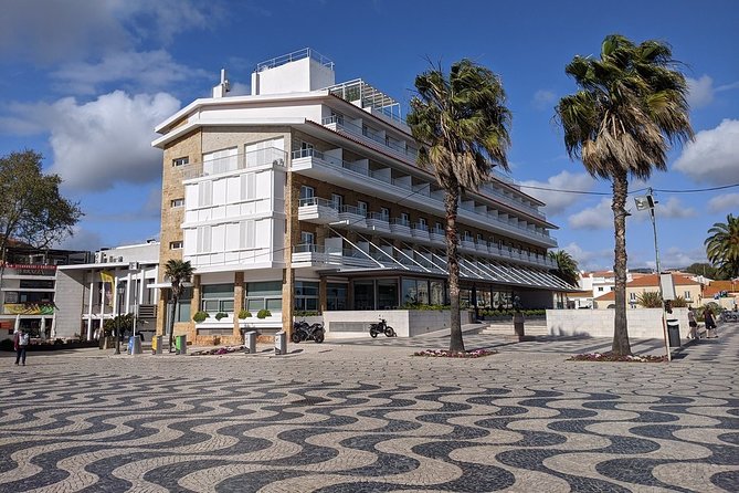 Private transfer: Lisbon Airport to Sintra,Cascais and Estoril - Clear Pricing and No Hidden Fees