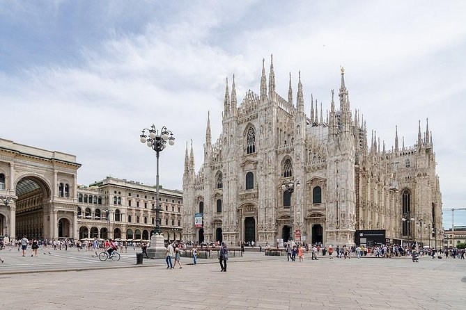 Private Transfer: Milan Airport MXP to Lake Como by Luxury Van - Booking Process and Customer Support