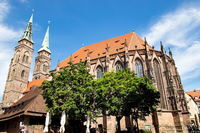 Private Transfer Munich to Nuremberg with 4 hours Sightseeing - Comparing this experience to other options