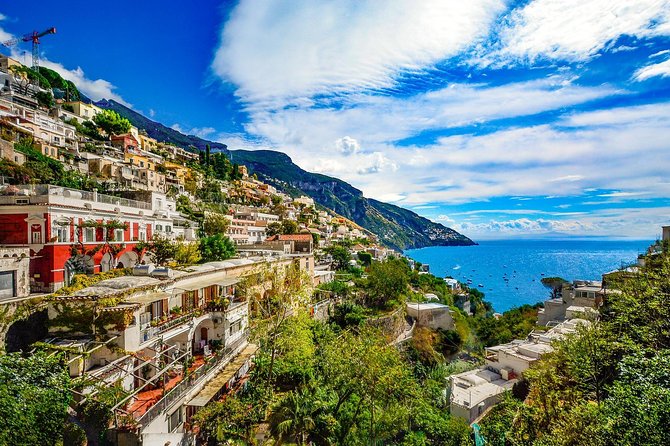 Private transfer: Naples to Positano, 2h in Vesuvius or Pompeii - Private Transfer from Naples to Positano with Sightseeing Stops