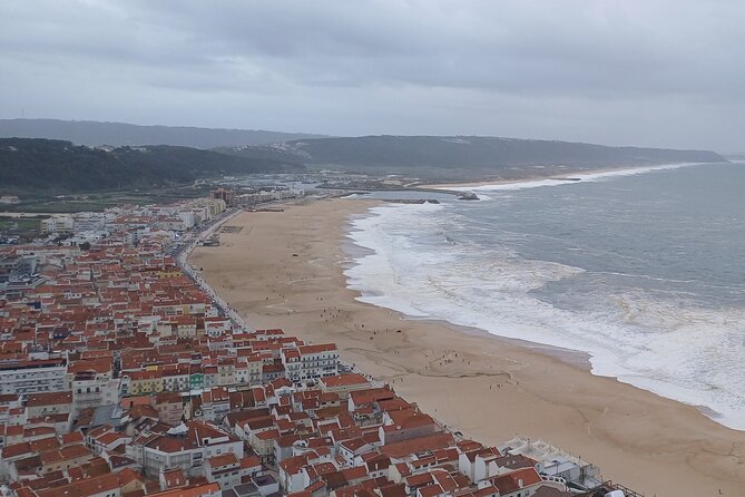 Private Transfer Porto to Lisbon with Nazaré and Óbidos Stops - From Porto to Nazaré: A Coastal Viewpoint and Fisherman’s Town
