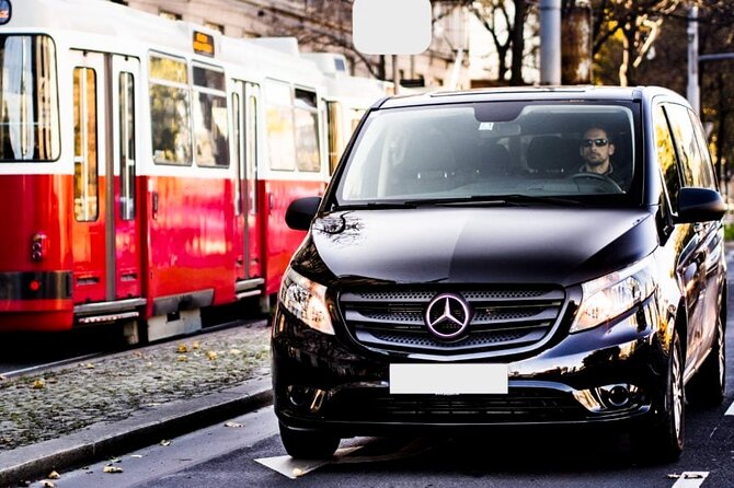 Private Transfer Prague to Passau or Passau to Prague with stop in Cesky Krumlov - Ease of Booking and Timing for Seamless Travel