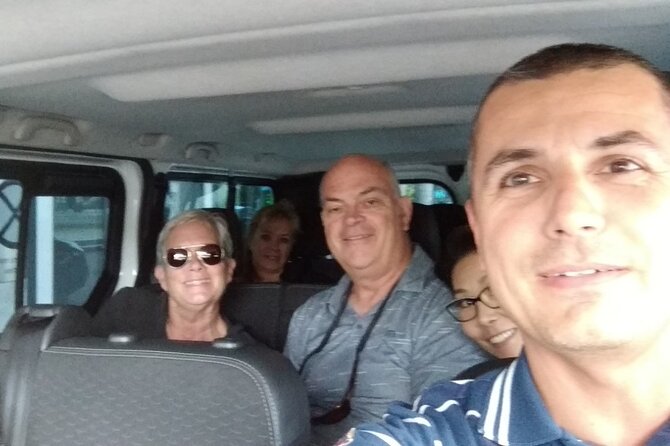 Private Transfer Prague to Passau or Passau to Prague with stop in Cesky Krumlov - Who Should Book This Transfer?