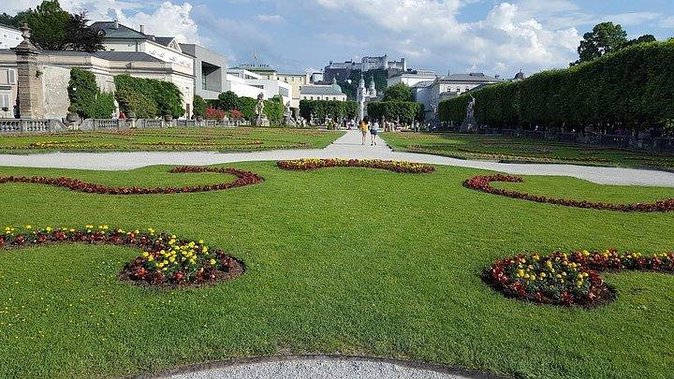 Private Transfer Prague to Salzburg with 2h stop in Krumlov in a Sanitized Car - Convenience of a Private Transfer from Prague to Salzburg