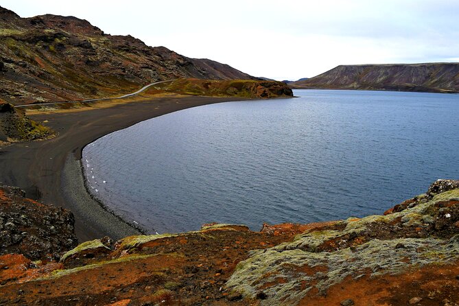 Private Transfer Reykjavik to Keflavik Airport - Why Choose a Private Transfer Over Public Transit