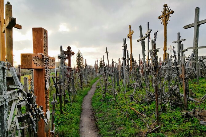 Private transfer Riga - Hill of Crosses - Riga - No Guided Tour, Just Transportation