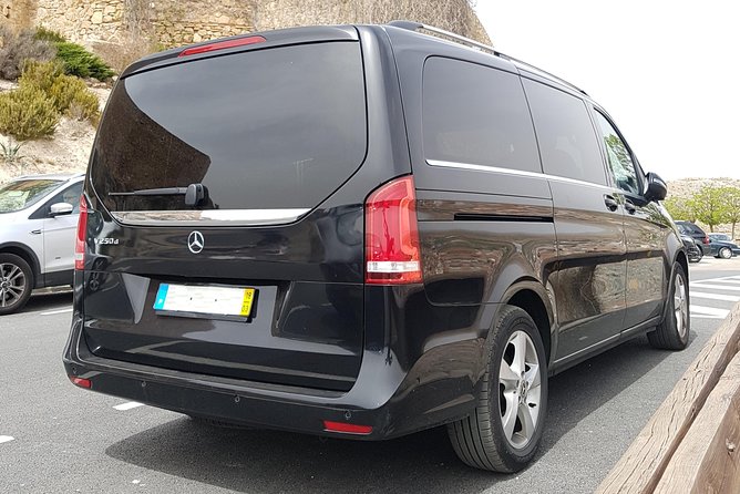 Private transfer Santiago Compostela to Lisbon - Comfort and Convenience in a Private Vehicle