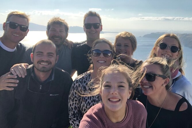 Private Transfer Santorini One-way From/To Airport, Port & Hotel - Efficient and Personalized Santorini Transfers at an Attractive Price