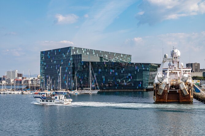 Private Transfer Service from Hotels in Reykjavik to Cruise Ship Terminal - Reliable Private Transfer from Reykjavík Hotels to Cruise Ship Terminal