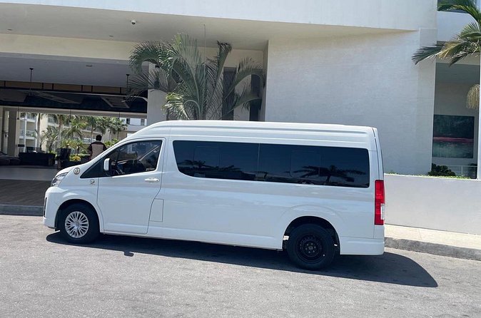 Private transfer SJD Airport to San Jose del Cabo Hotels One Way - No Grocery Stop, but Focus on Comfort and Convenience