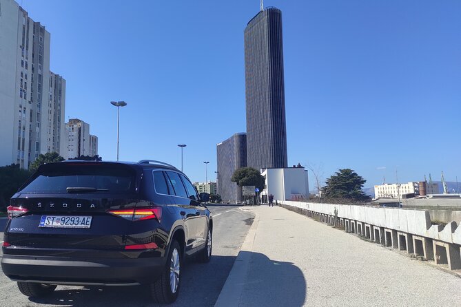 Private transfer Split airport to Split (hotel, apartment, ferry...) up to 3 pax - Reliability and Customer Satisfaction