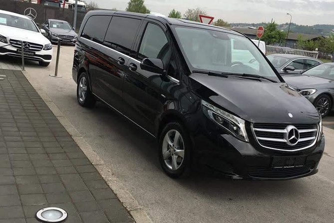 Private transfer Split to Dubrovnik - door to door - The Experience of a Knowledgeable Driver