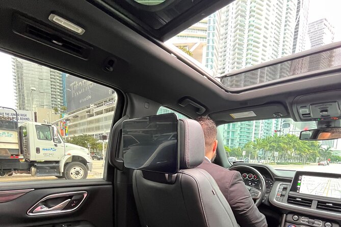 Private Transfer to Miami Airport (Departures) - How the Service Communicates and Confirms Bookings