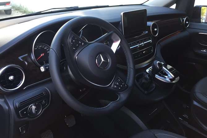 Private Transfer To or From Praia D'El Rey - Convenience and Punctuality at the Heart of the Service