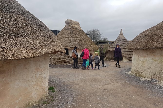 Private transfer to Southampton with a stop at Stonehenge - Accessibility and Luggage Restrictions