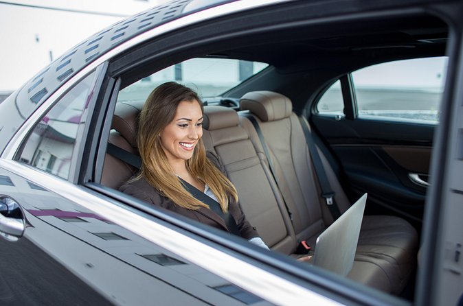 Private Transfer to Toronto Airport (YYZ) - Why Choose This Private Transfer Over Other Options