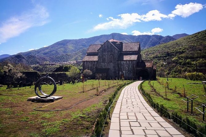 Private Transfer & Tour from Tbilisi to Yerevan or Yerevan to Tbilisi - The Benefits of a Private, Guided Experience