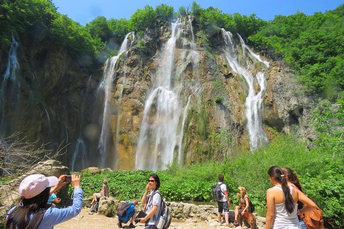 Private transfer - tour from Zagreb (Airport) to Split via Plitvice Lakes - Exploring Plitvice Lakes National Park