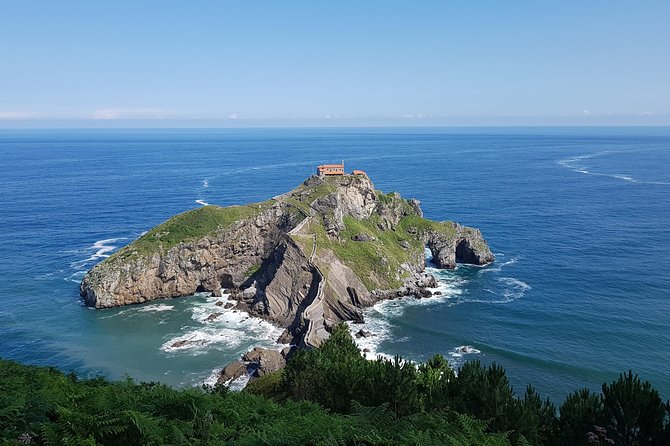 Private Transfer Tour San Sebastian to Bilbao along the Basque Coast - Discovering Gernika: The Historic Town of Gernika-Lumo