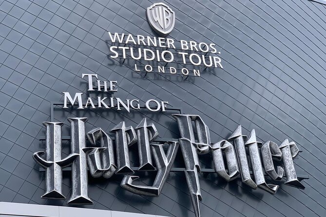Private Transfers between London & Harry Potter Warner Studio - Discover Comfortable, Private Transfers from London to Harry Potter Warner Studio