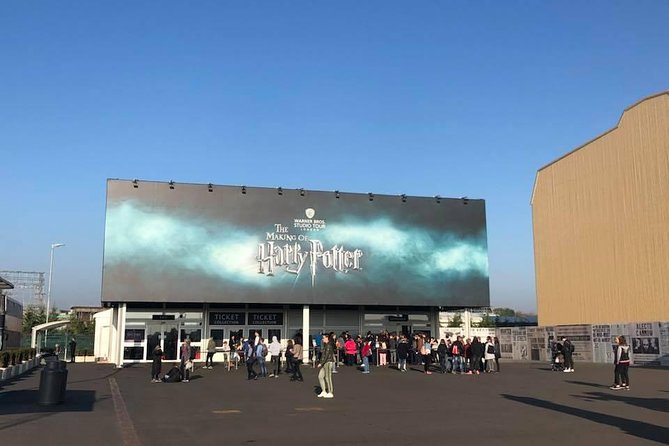 Private Transfers between London & Harry Potter Warner Studio - The Practicalities: What’s Included and What’s Not