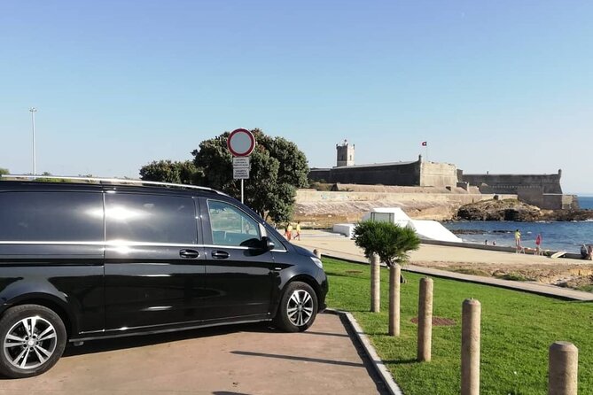 Private Transport between the city of Porto and AHD Airport - Key Points