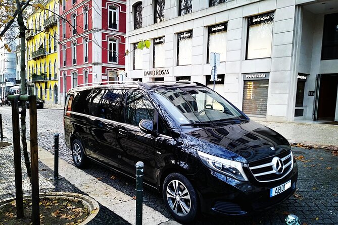 Private Transport between the city of Porto and AHD Airport - Booking Details and Availability
