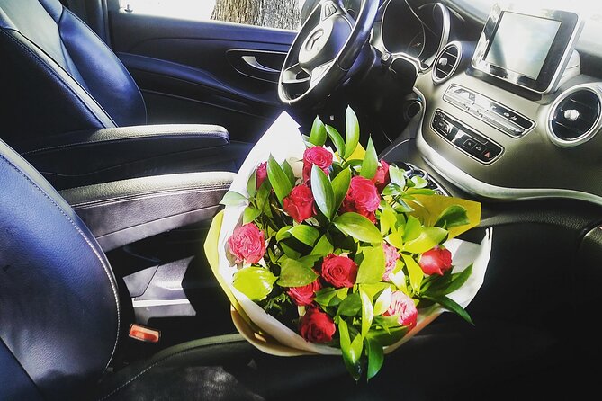 Private Transport between the city of Porto and AHD Airport - What the Reviews Say About the Service