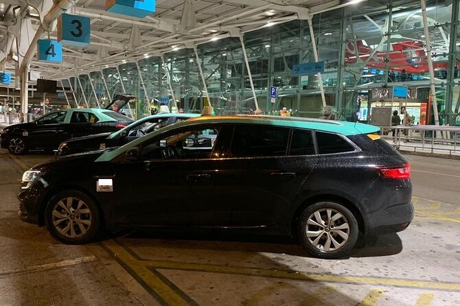 Private Transport from the Airport to the Center of Lisbon - Accessibility and Suitability for Different Travelers