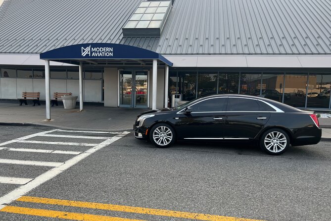 Private Transportation from J.F.K. International Airport - The Driver: Courteous and Thoughtful Service