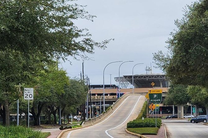 Private Transportation Hobby Airport (HOU) Departure Drop off - Key Points