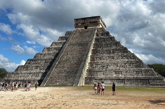 Private Transportation to Chichen Itza from Merida - Arriving at Chichen Itza: Entry and Independent Exploration